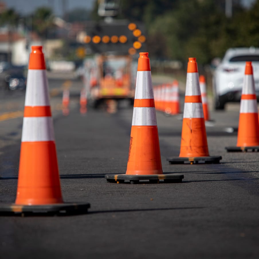 img lane closure about